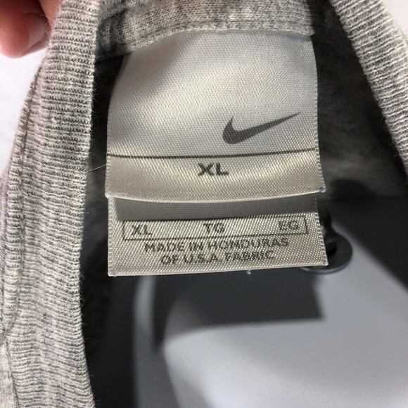 Vintage Nike T Shirt Gray Tag Embroidered Short Sleeve Y2K 2000s XL Fits Smaller - Picture 3 of 9